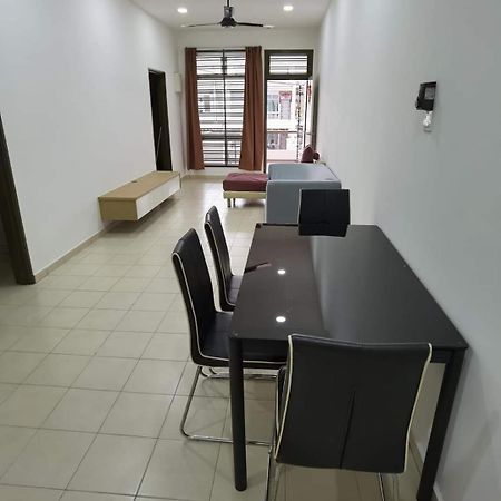 Infinity Homestay Bandar Cemerlang Ulu Tiram Dış mekan fotoğraf